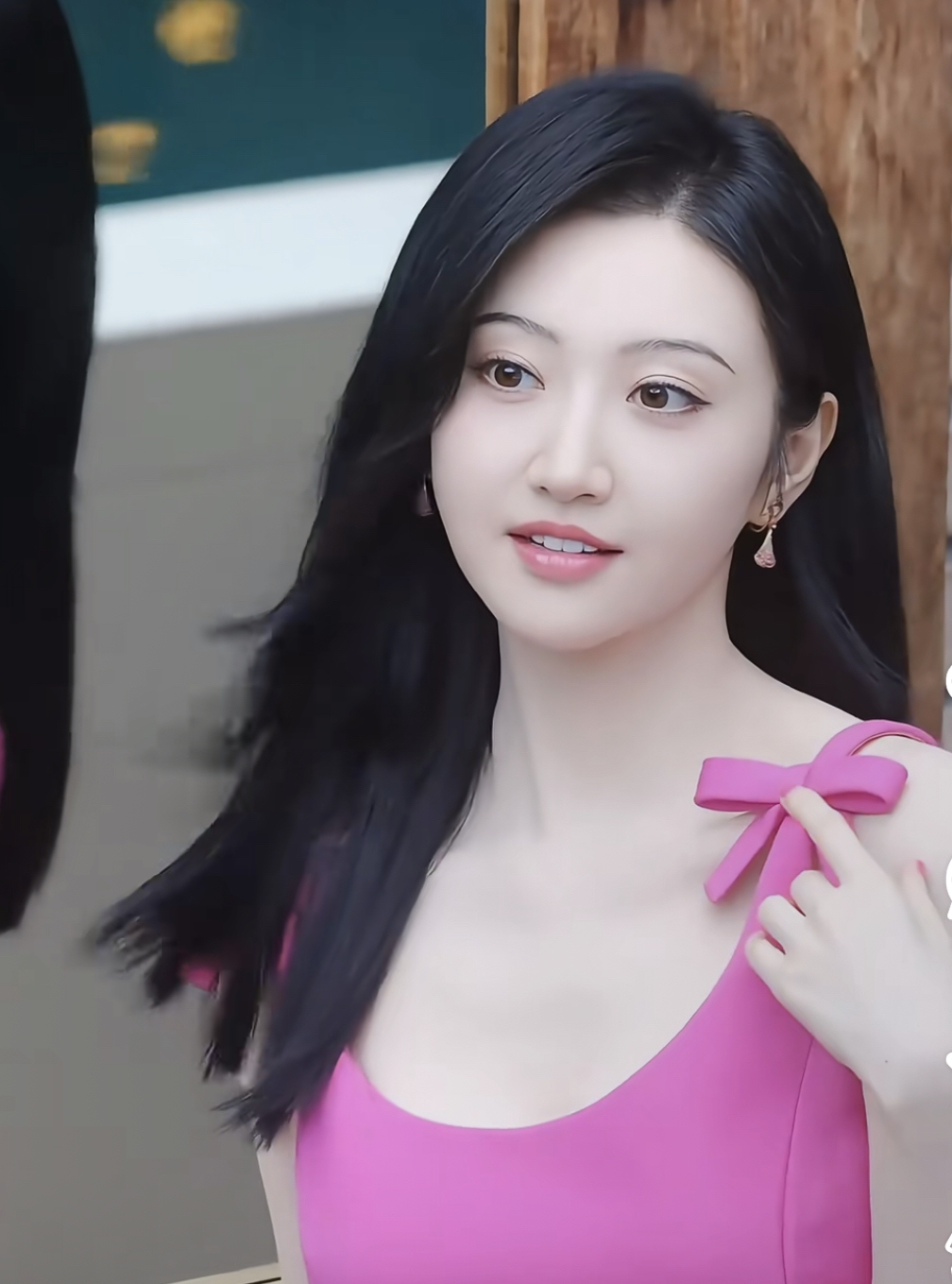  TES观众热烈欢呼！，科维托娃迎来三赛季出色发挥热度持续攀升开云app下载链接