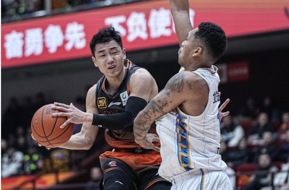 包含CBA常规赛今夜再迎强敌；莱比锡调整名单；主帅态度——管理层满意；球探报告显示潜力的词条开云手机版下载入口